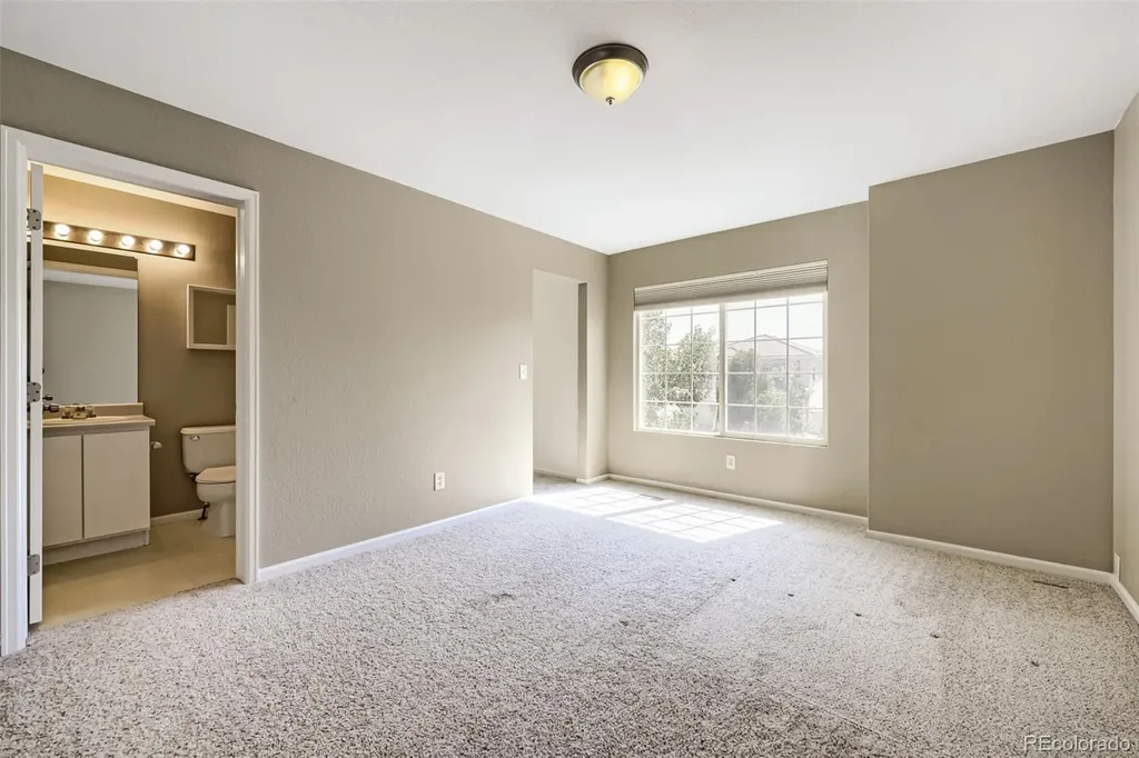 5559 Netherland Street Denver CO 80249