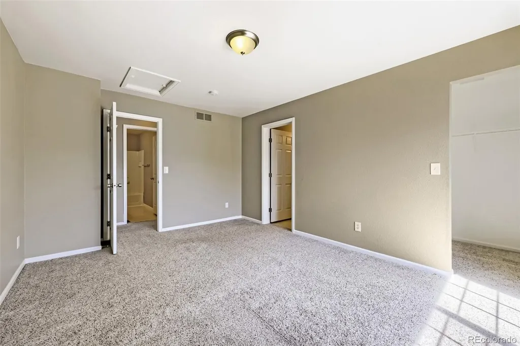 5559 Netherland Street Denver CO 80249