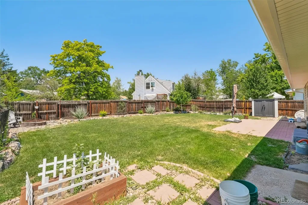 1805 Lyonesse Street Lafayette CO 80026