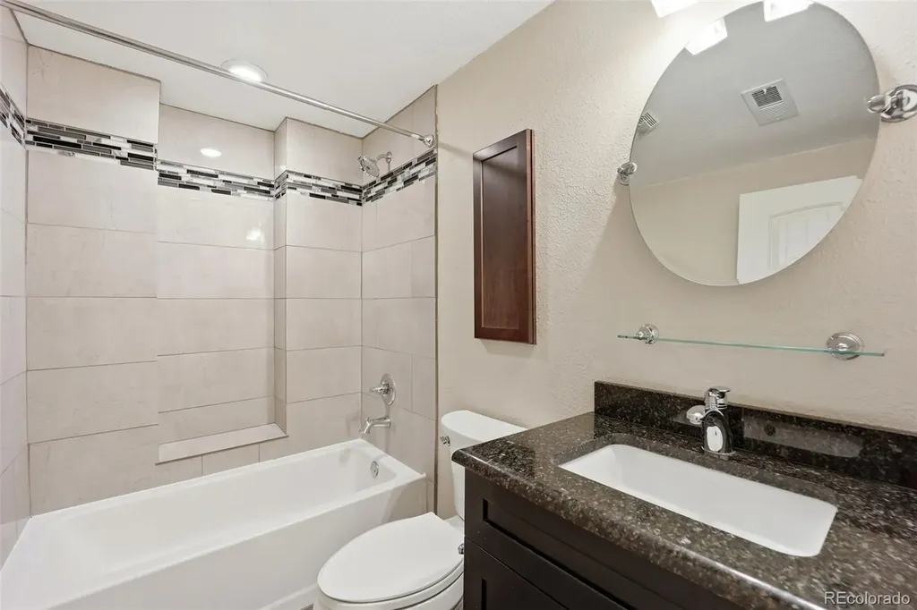 7566 S Quantock Court Aurora CO 80016