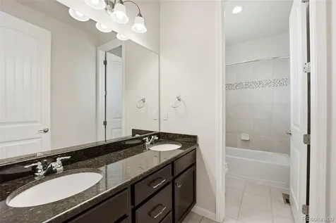 7566 S Quantock Court Aurora CO 80016