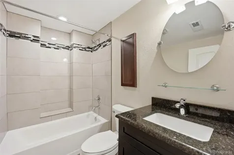 7566 S Quantock Court Aurora CO 80016