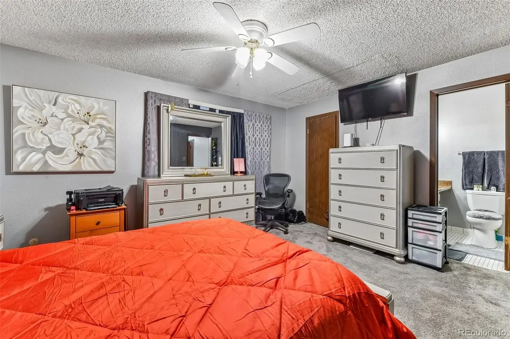 5065 Uvalda Street Denver CO 80239