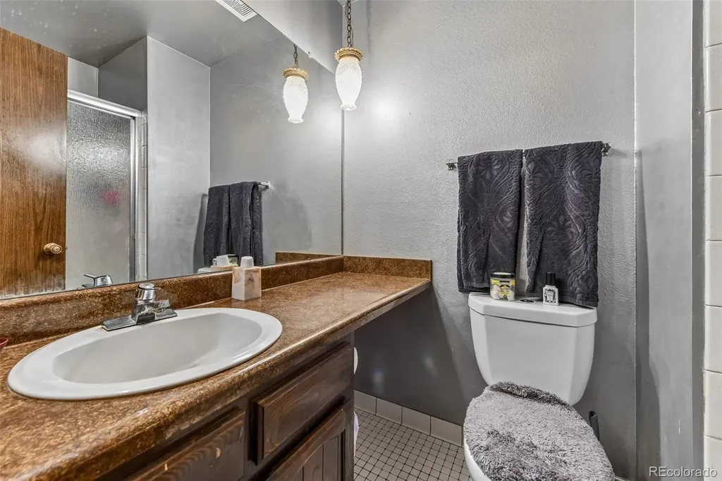 5065 Uvalda Street Denver CO 80239