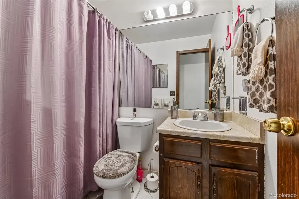 5065 Uvalda Street Denver CO 80239