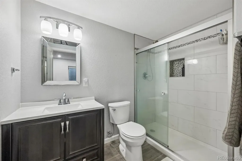 6918 S Elk Court Aurora CO 80016