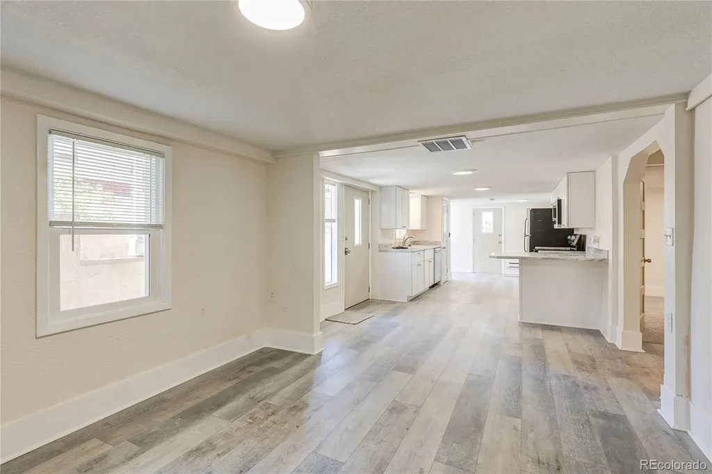 4609 S Lincoln Street Englewood CO 80113