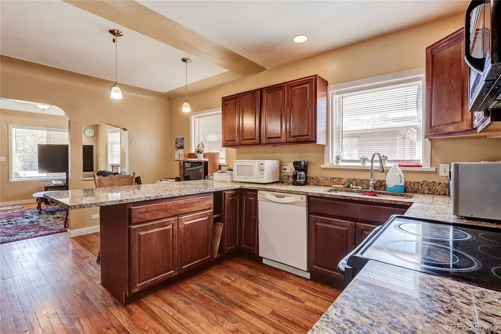 4609 S Lincoln Street Englewood CO 80113