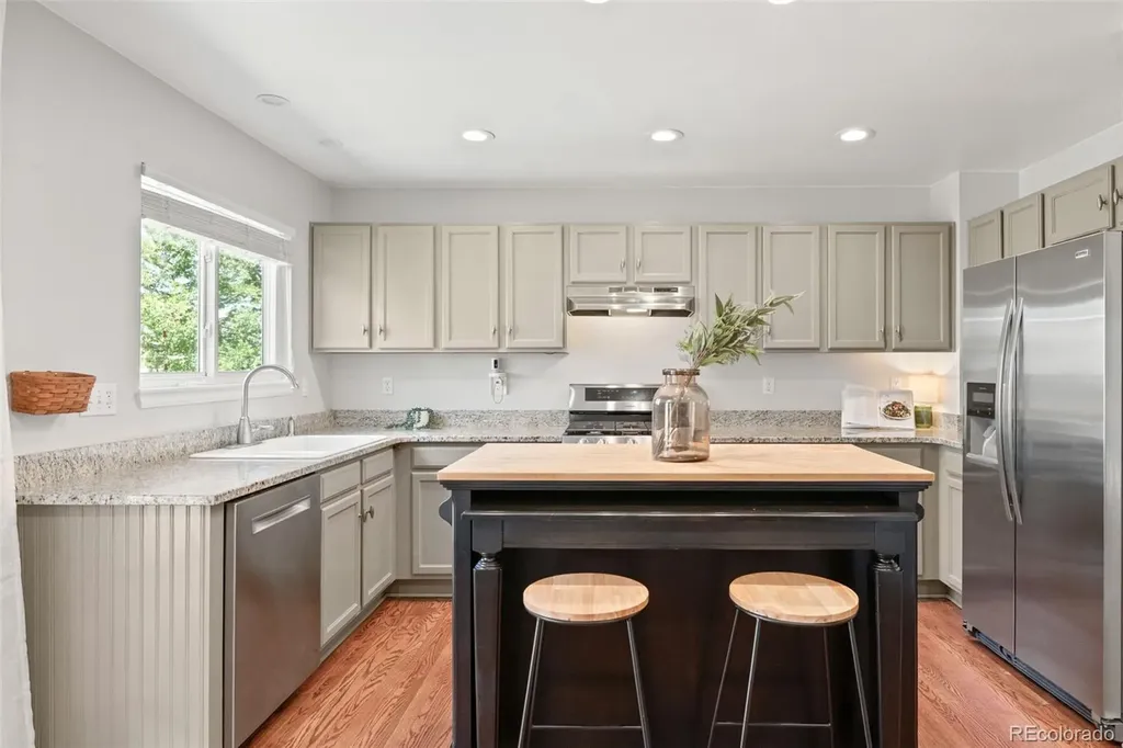 4883 Apollo Bay Drive Highlands Ranch CO 80130
