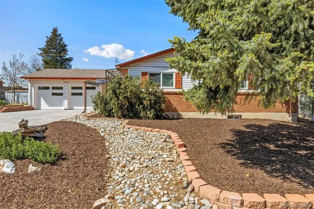 1311 Acacia Drive Colorado Springs CO 80907