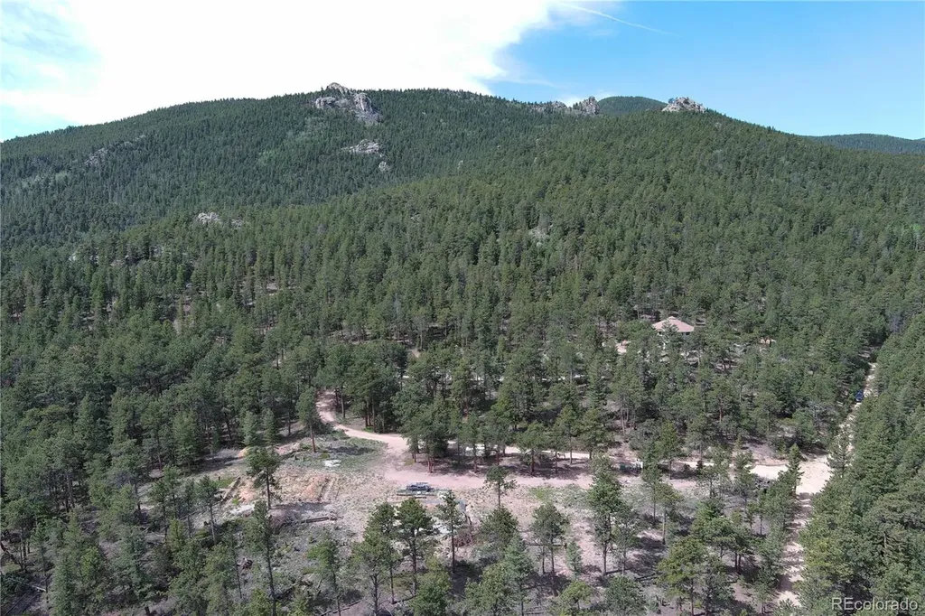 16 Kittle Court Lyons CO 80540