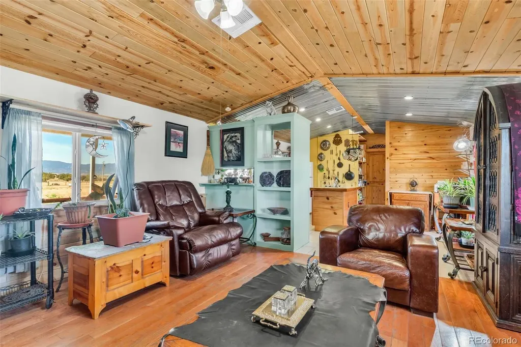 325 5th Street Penrose CO 81240