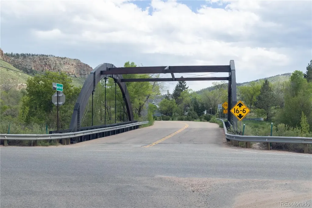 3600 Blue Mountain Trail Lyons CO 80540