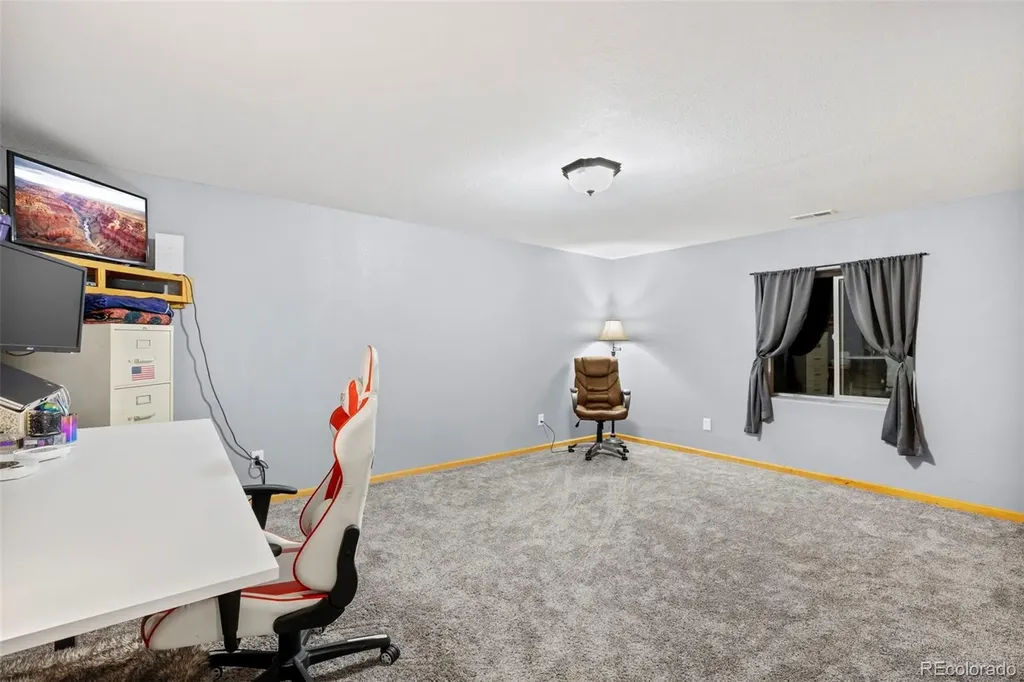 507 Van Egmond Drive Penrose CO 81240