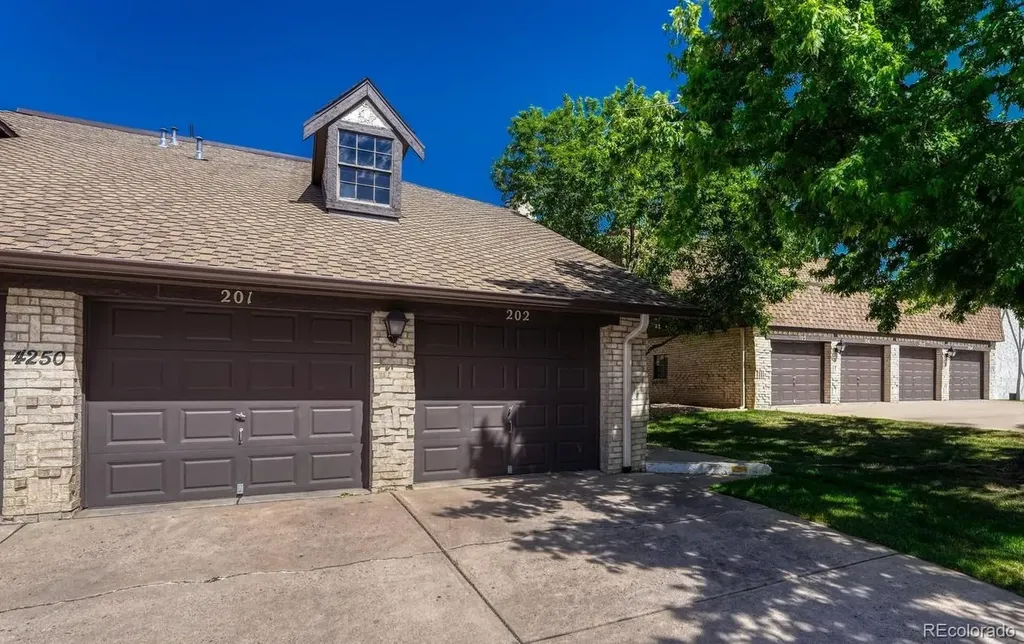 4250 S Olive Street Denver CO 80237