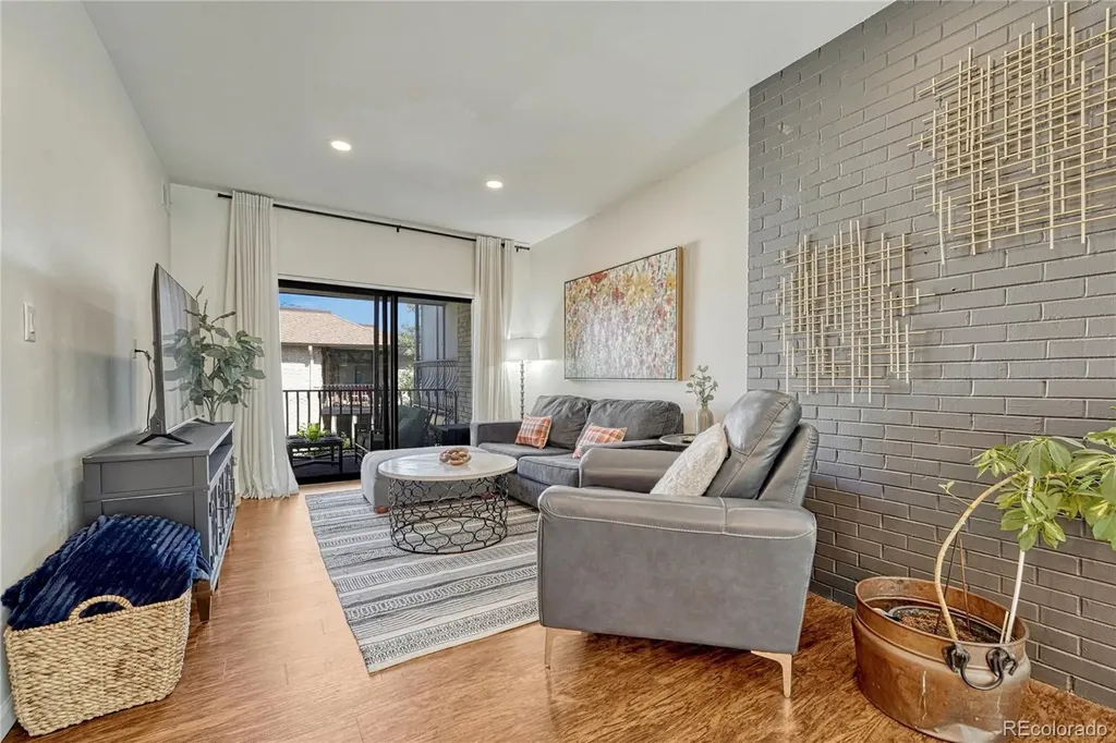 4250 S Olive Street Denver CO 80237