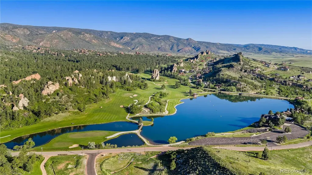 8125 Bannock Drive Larkspur CO 80118