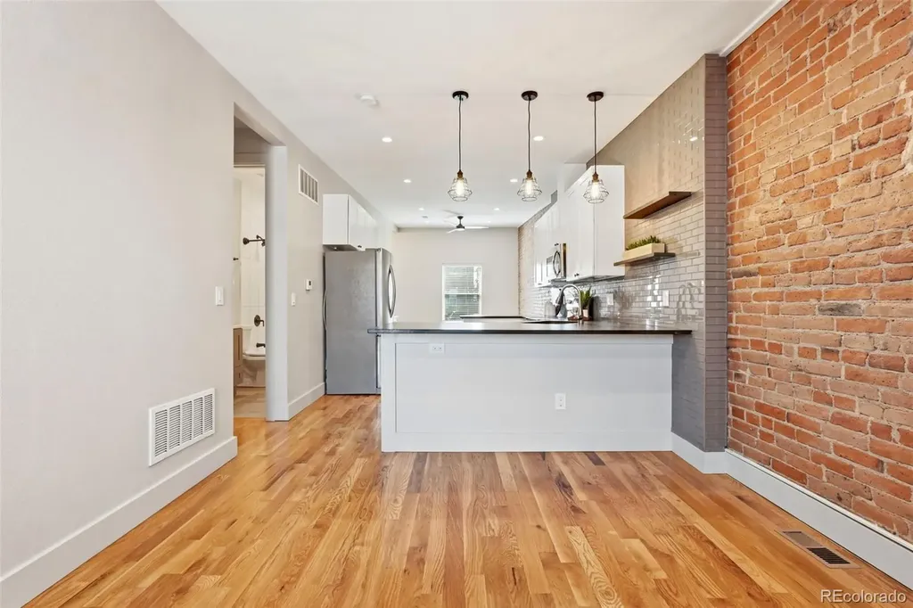 2955 Champa Street Denver CO 80205