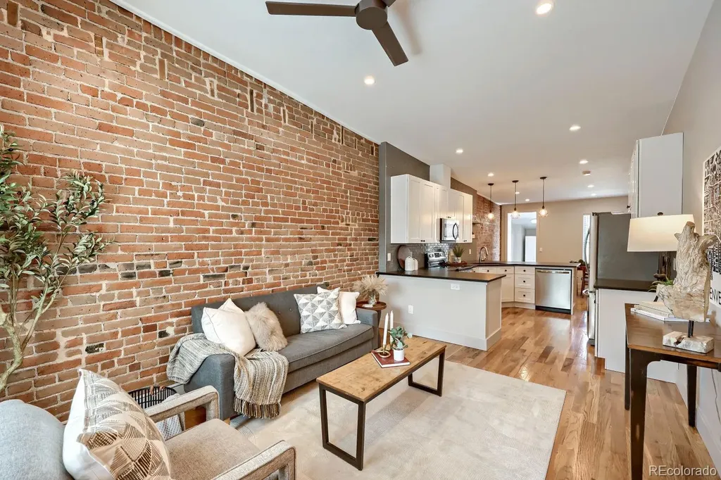 2955 Champa Street Denver CO 80205