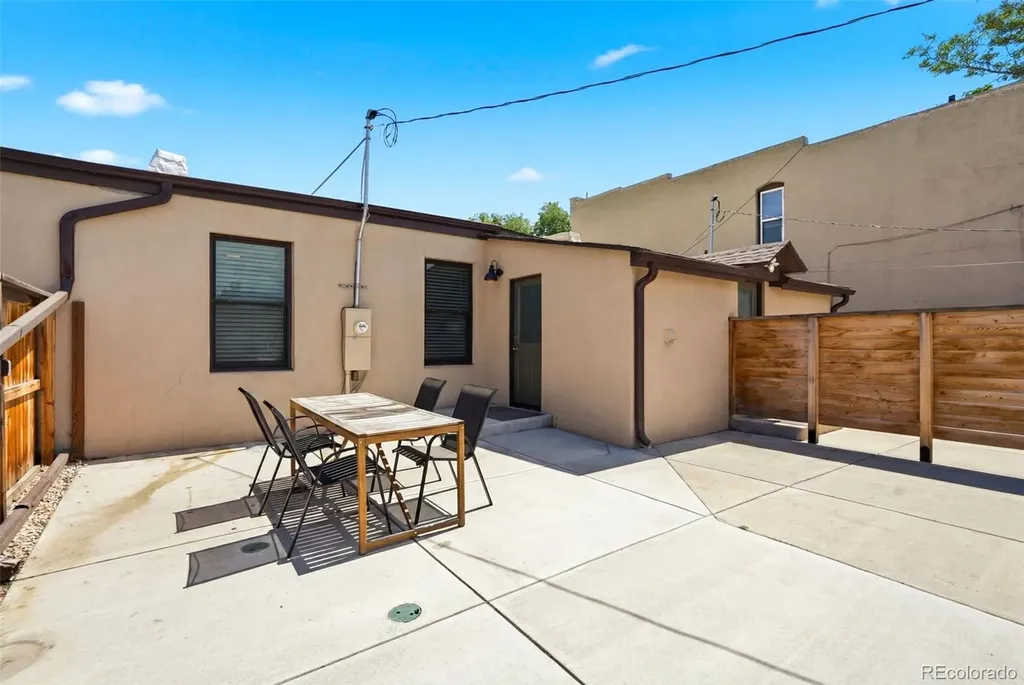 2955 Champa Street Denver CO 80205