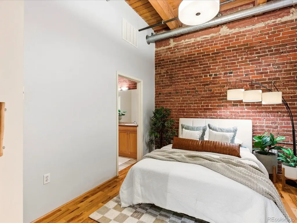 2960 Inca Street Denver CO 80202