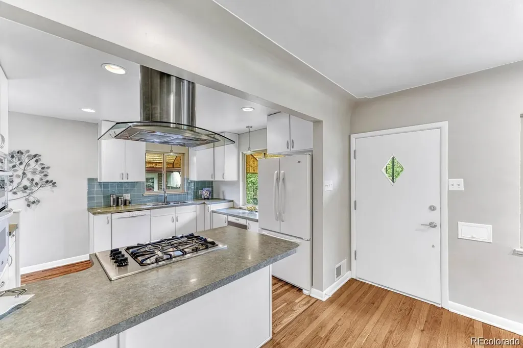 3423 W 39th Avenue Denver CO 80211