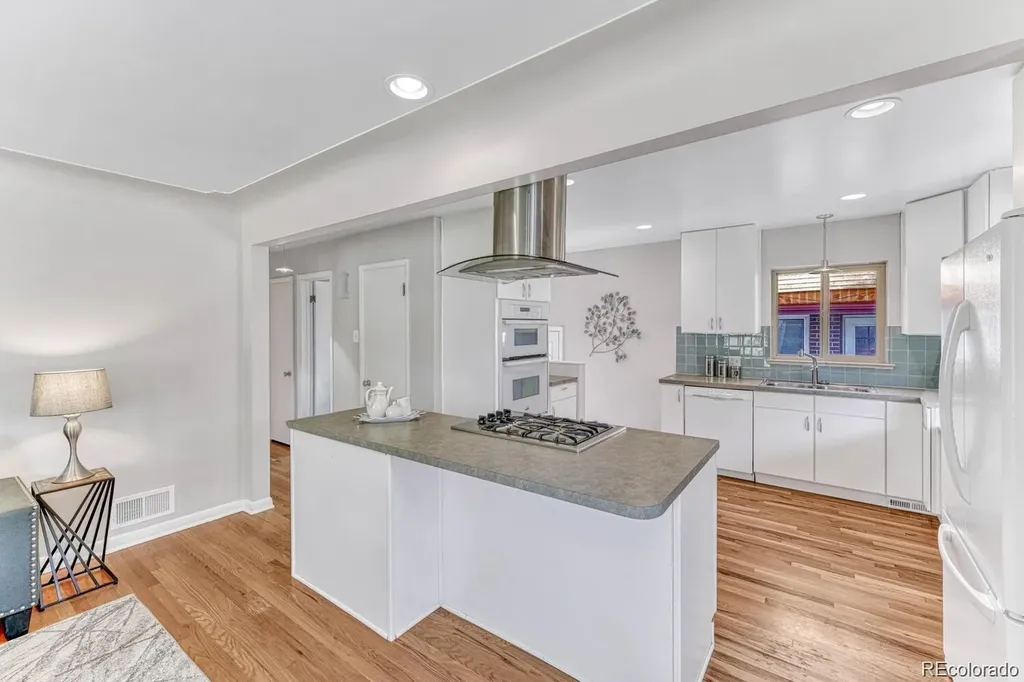 3423 W 39th Avenue Denver CO 80211