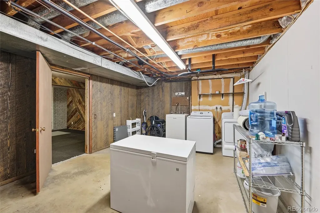 1768 Robb Street Denver CO 80215
