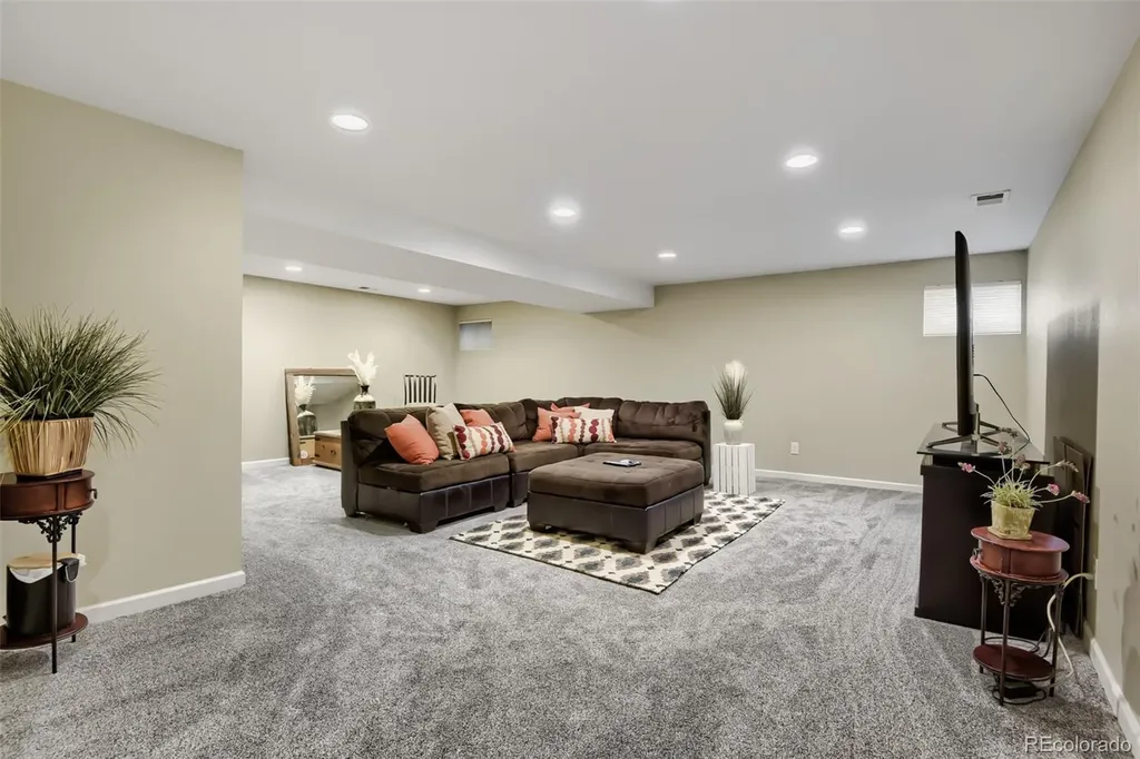 8416 S Wildcat Street Littleton CO 80126