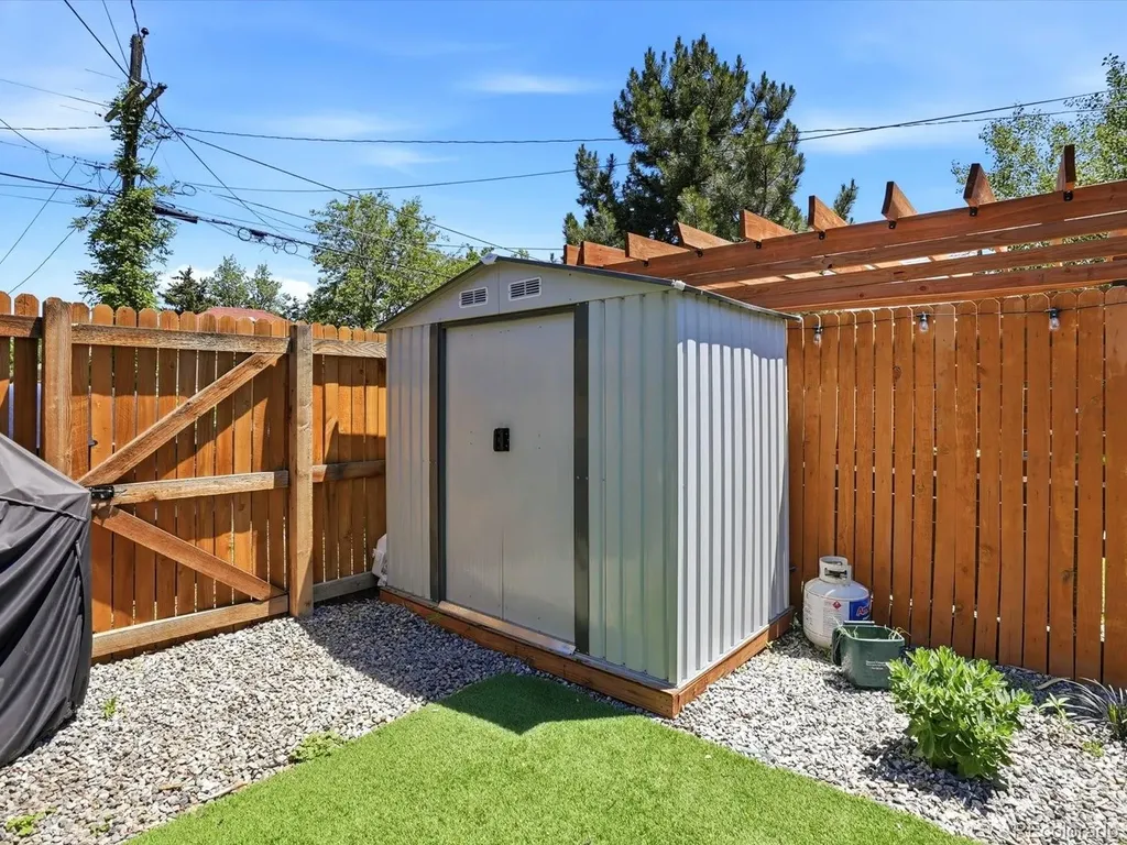 4122 W 49th Avenue Denver CO 80212