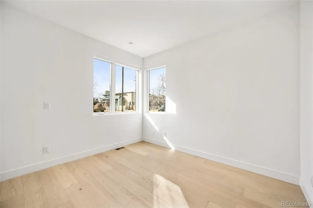 290 Monroe Street Denver CO 80206