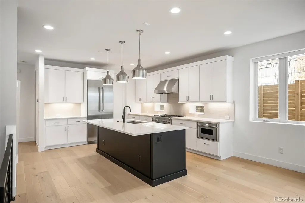 290 Monroe Street Denver CO 80206