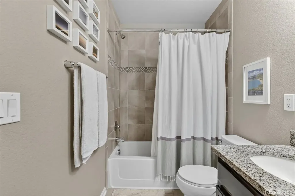 11277 E 28th Place Denver CO 80238