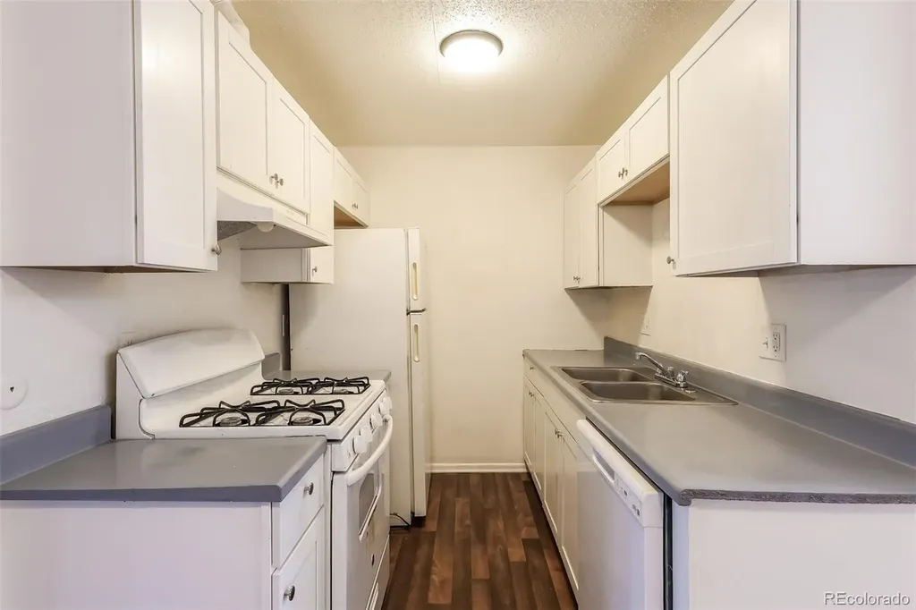 10782 E Exposition Avenue Aurora CO 80012