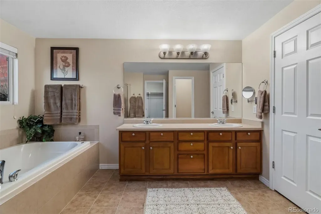 1628 Parkdale Circle Erie CO 80516