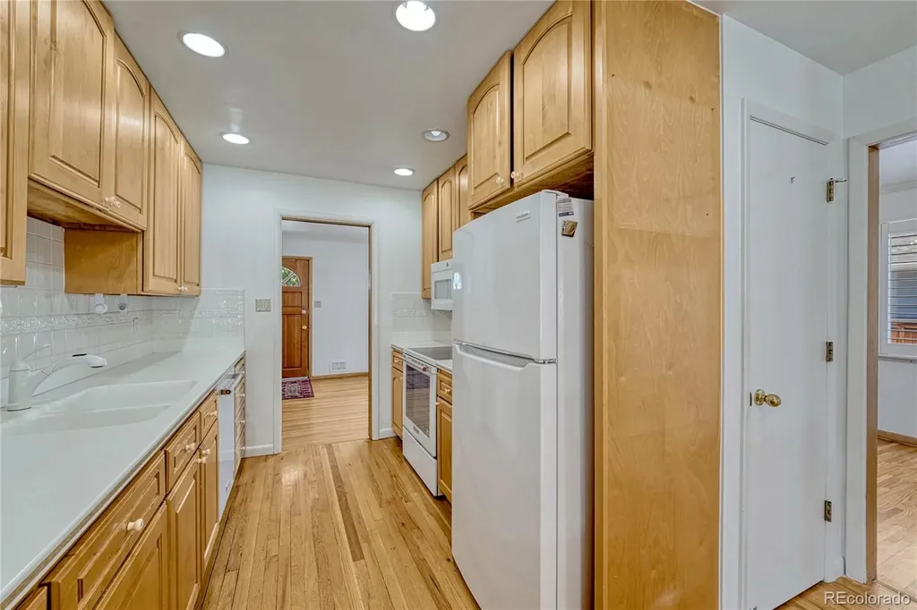 5475 E Atlantic Place Denver CO 80222