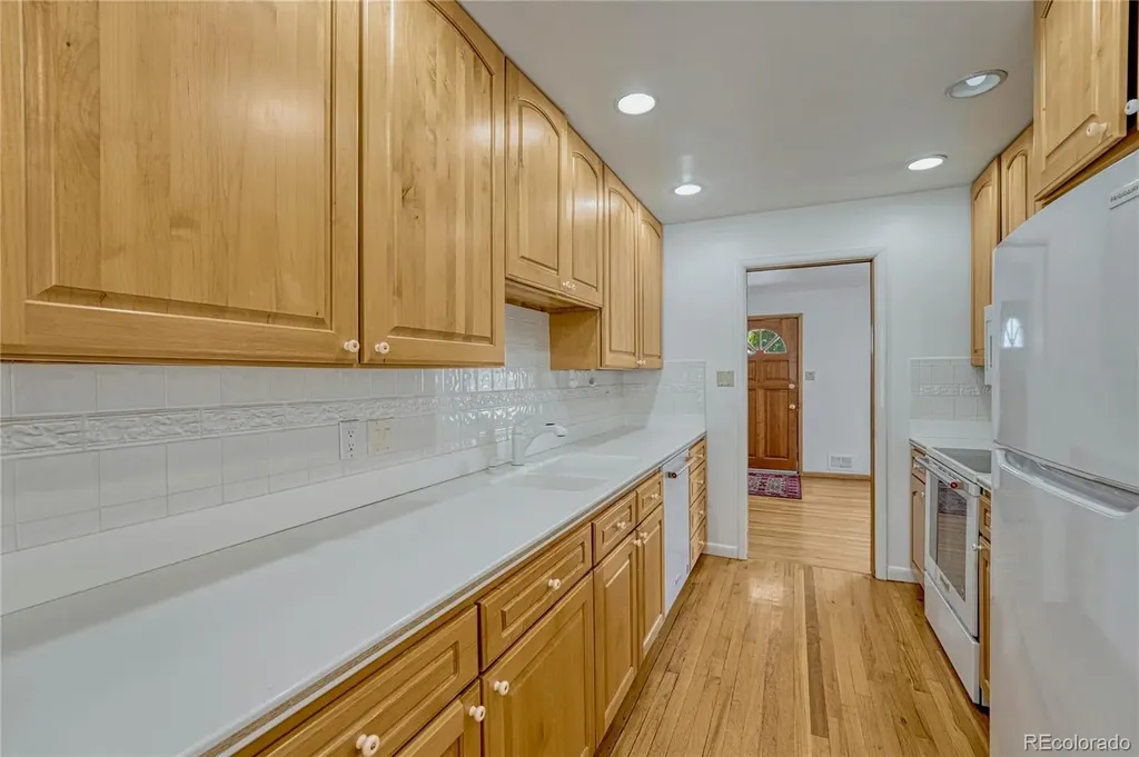 5475 E Atlantic Place Denver CO 80222