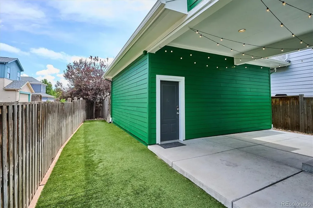 4988 Trenton Street Denver CO 80238