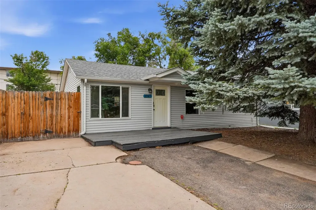 1745 Jay Street Lakewood CO 80214