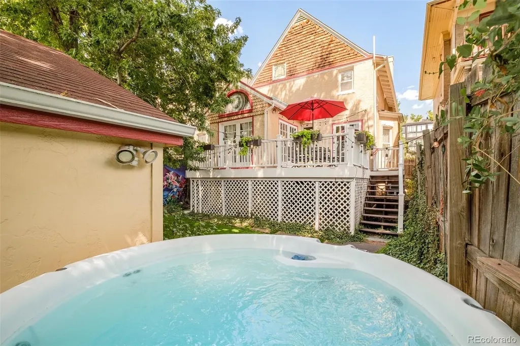 1041 N Corona Street Denver CO 80218
