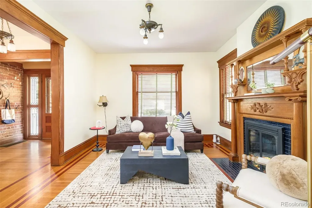 1041 N Corona Street Denver CO 80218