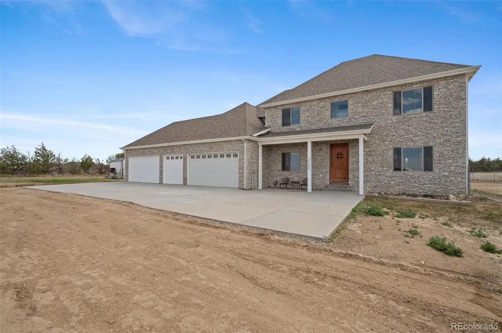 56600 E 30th Avenue Strasburg CO 80136