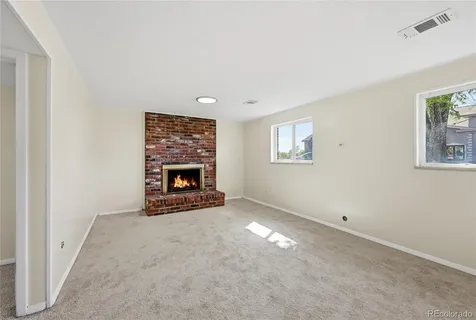 994 S Victor Way Aurora CO 80012
