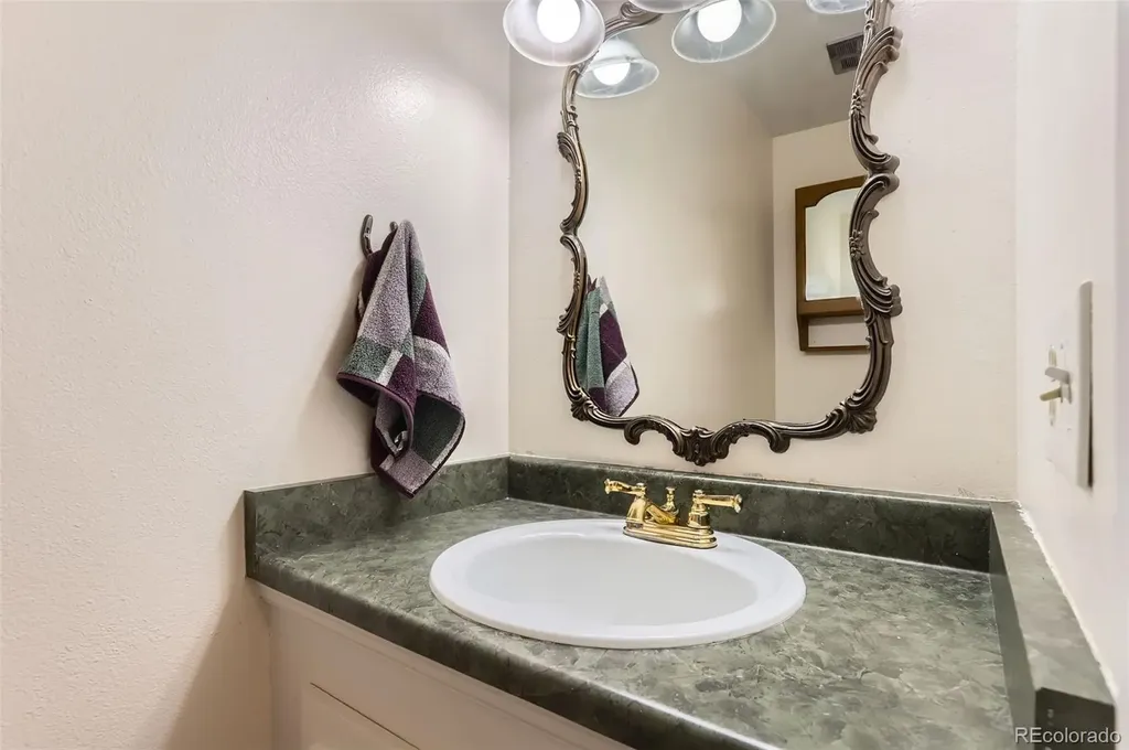 8613 Santa Fe Drive Thornton CO 80260