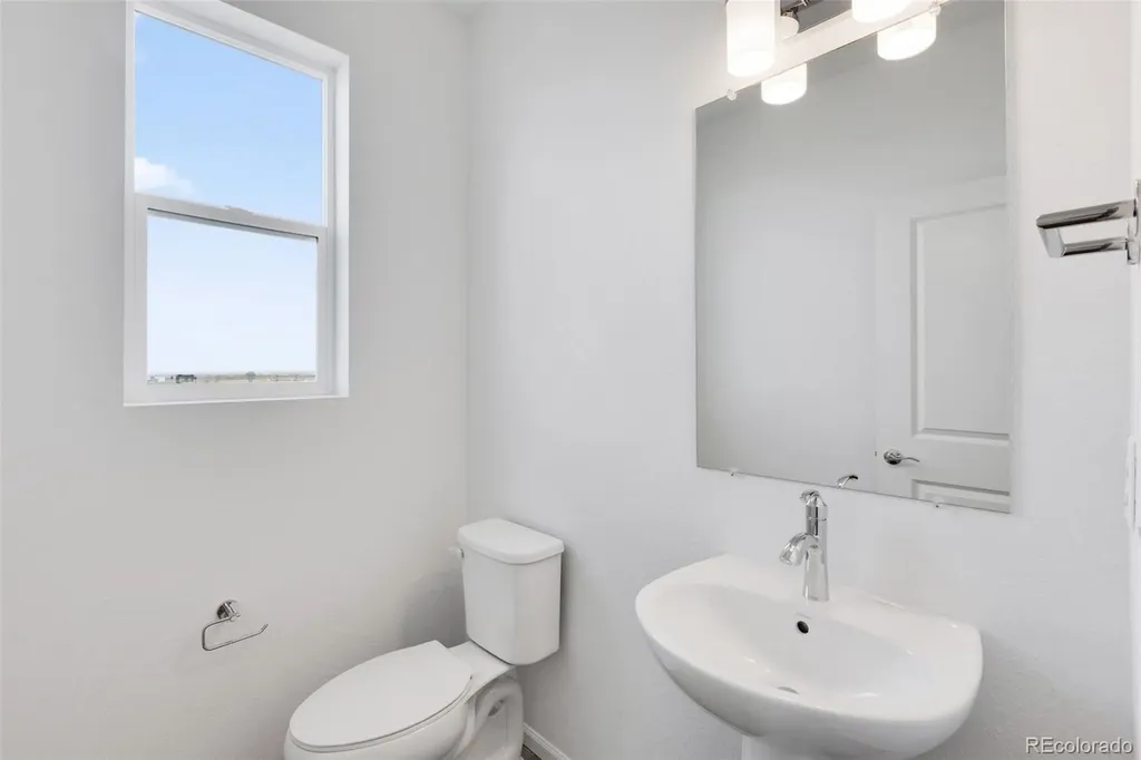 5479 N Elk Street Aurora CO 80019