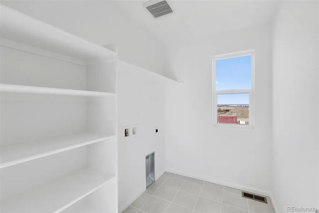 5479 N Elk Street Aurora CO 80019