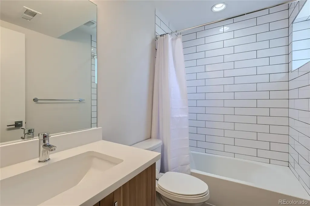 1424 Knox Court Denver CO 80204
