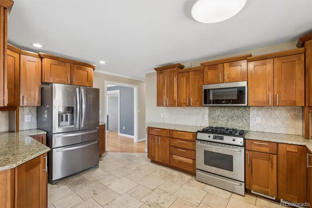 2542 Gentry Place Watkins CO 80137