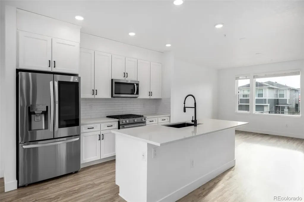 6936 Eliot Street Denver CO 80221
