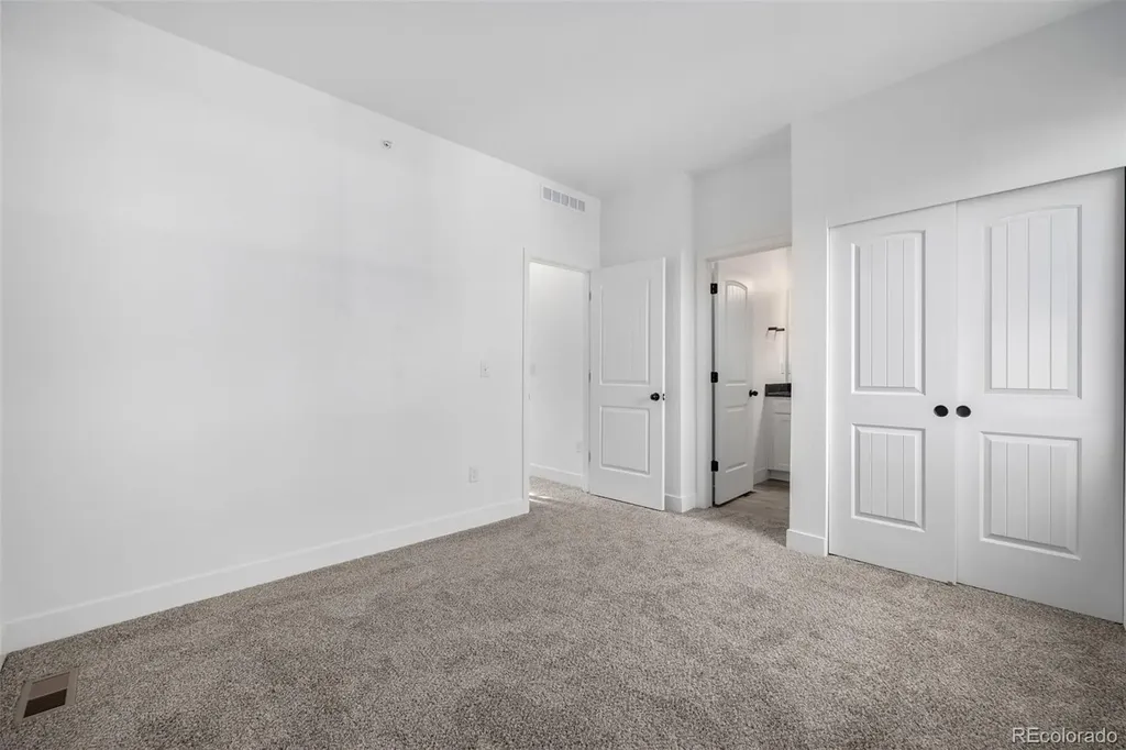 6936 Eliot Street Denver CO 80221